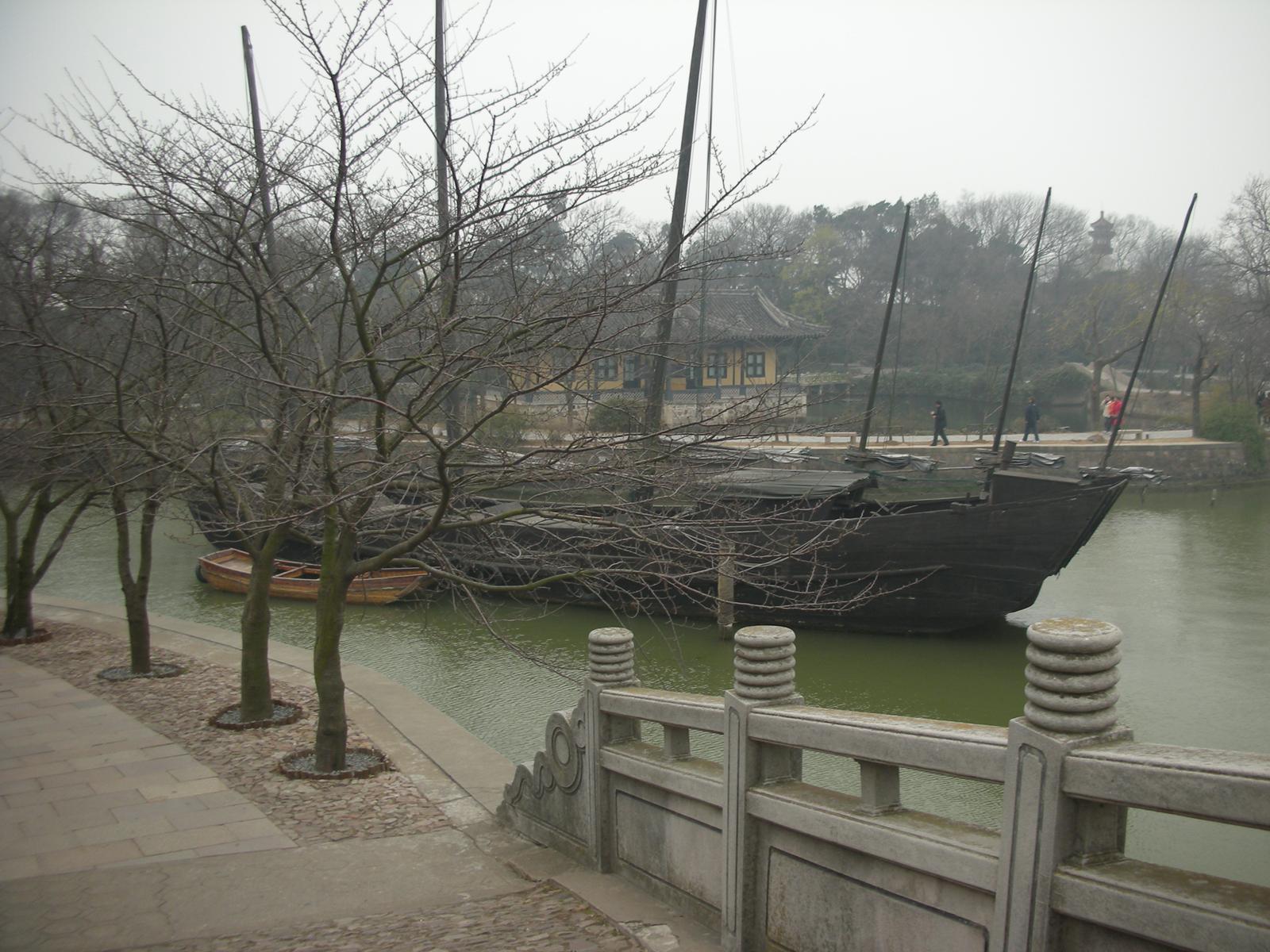 2000年ほど前は錫(スズ)の産地だったが、今は錫がない無錫(その2..無錫を代表する観光地である太湖)